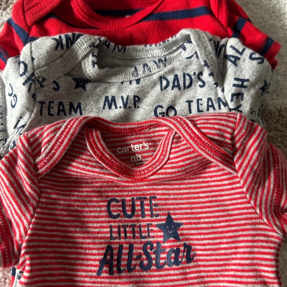 5 NB Bodysuits - Picture 4 of 8